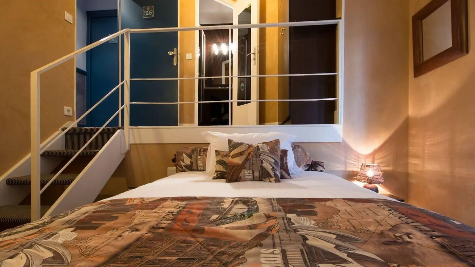 Makom Pereire 3*