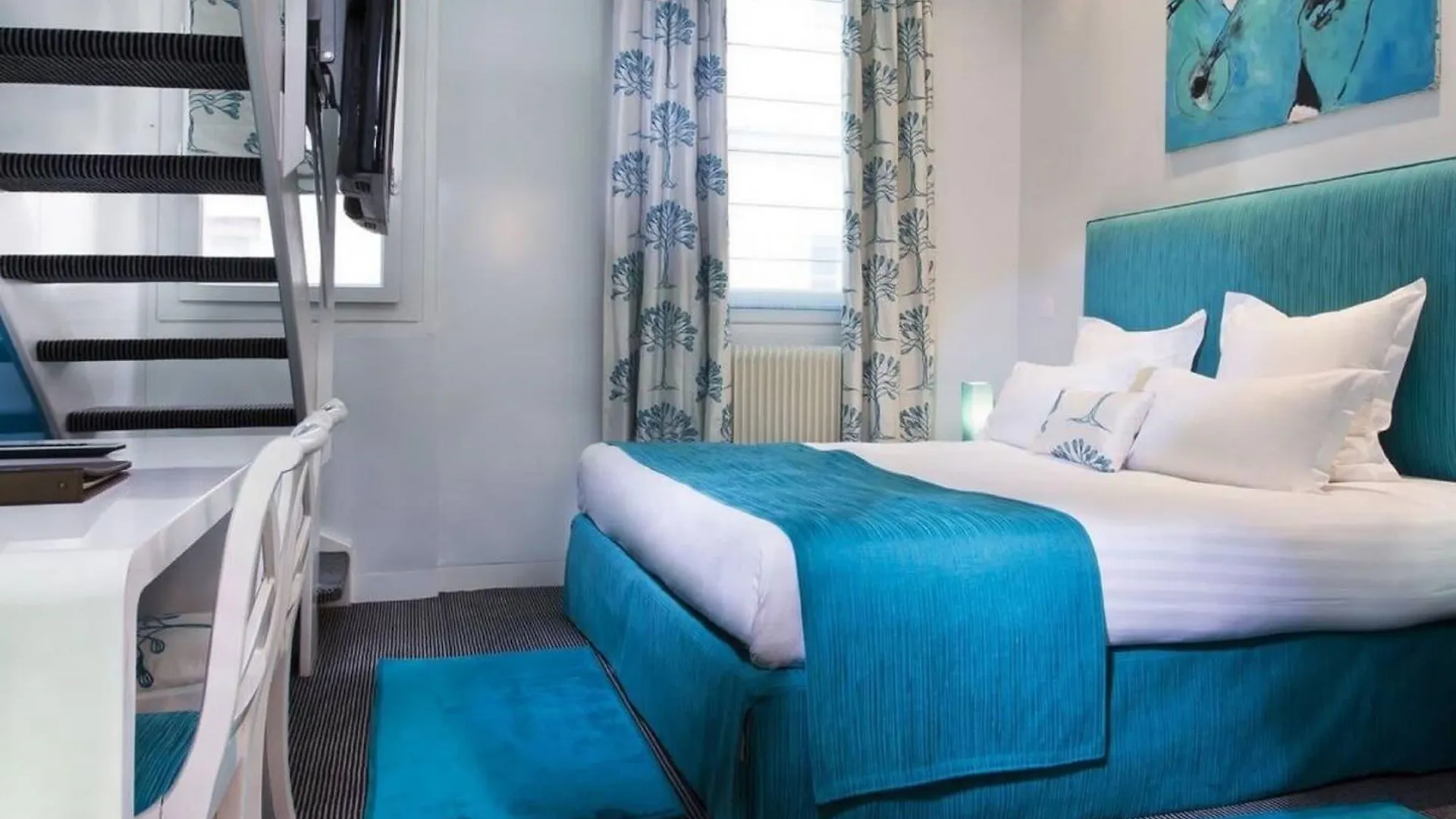 Makom Pereire Hotell