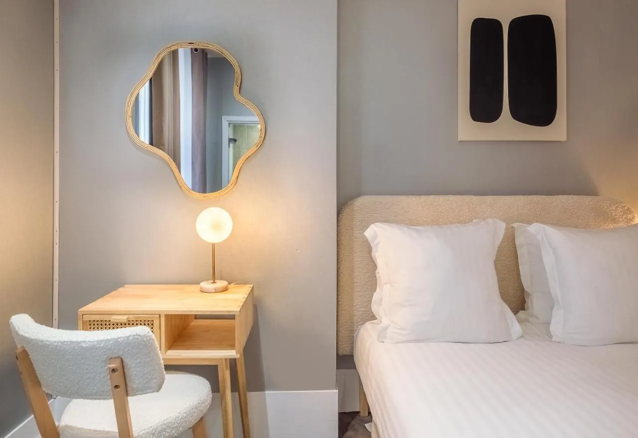 Hotell Makom Pereire Paris