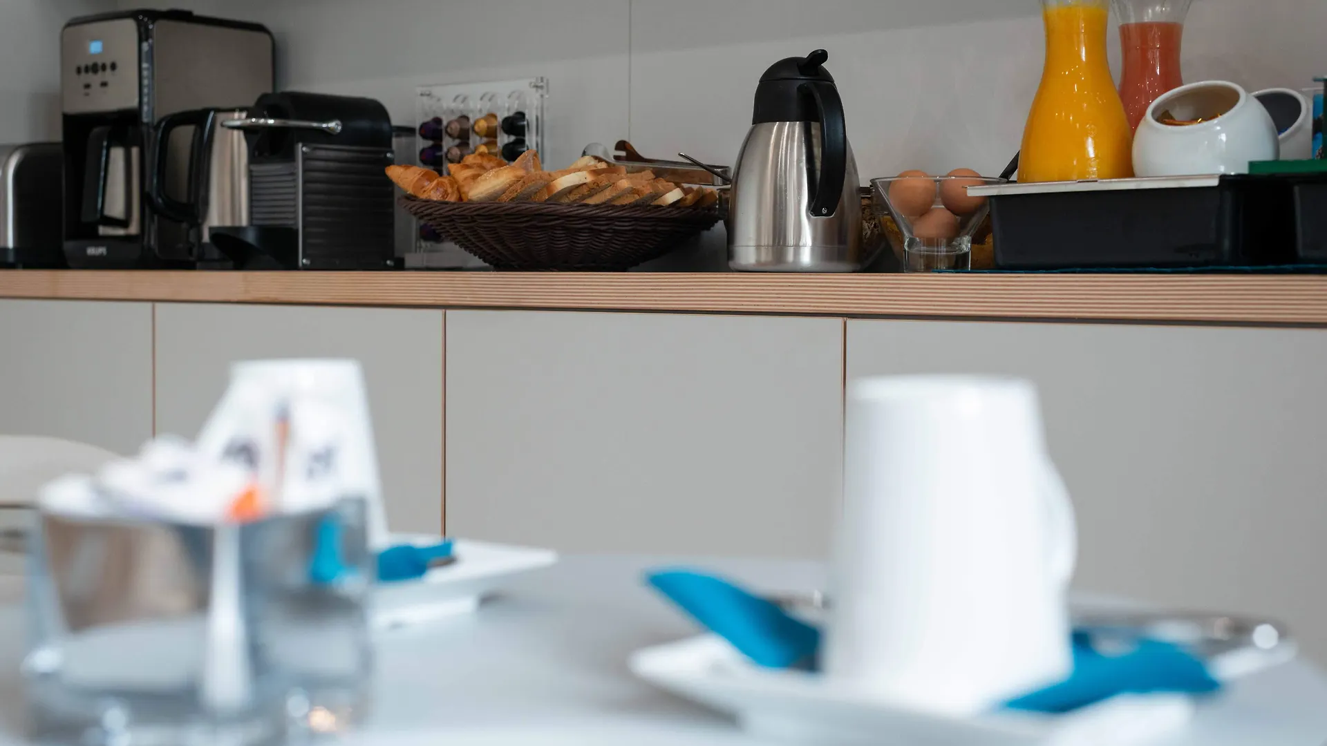 Hotell Makom Pereire Paris