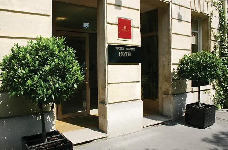 Hotel Makom Pereire 3*